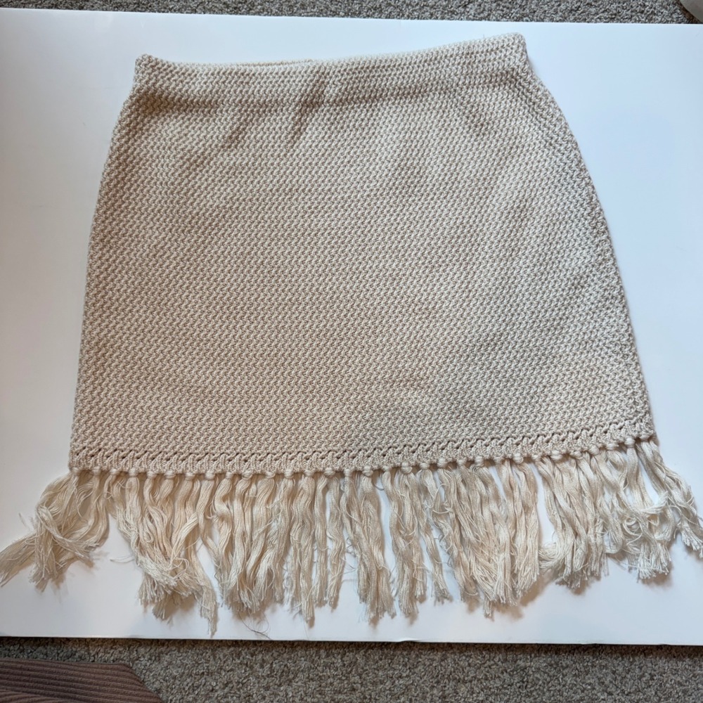 GB Gianni Bini Cream Knit Fringe Mini Skirt Boho Festival Ivory Small